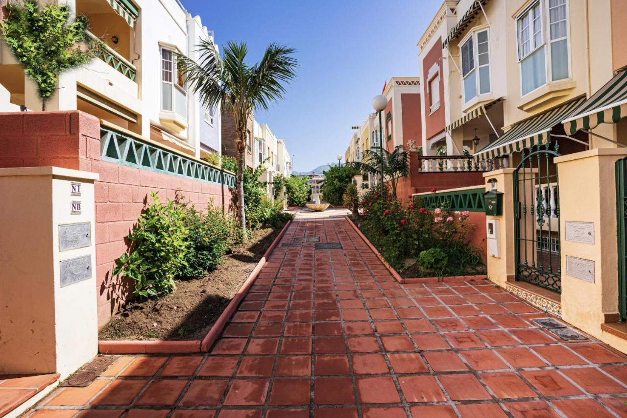 Andaluz Apartments - Medina Nerja Dış mekan fotoğraf